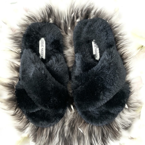 Steve Madden Shoes - Steve Madden Plush Black Slippers